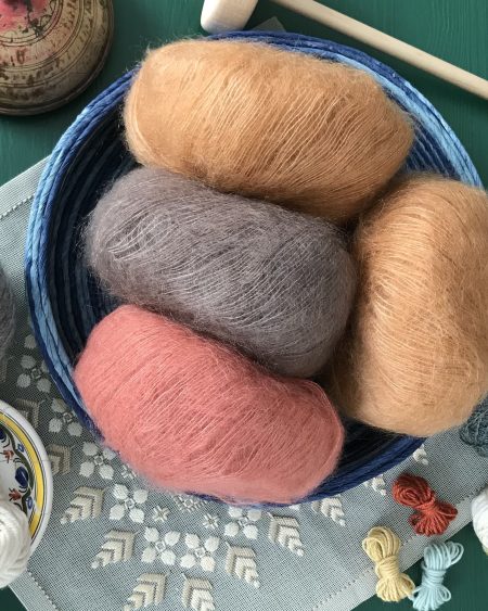 Fyra nystan Sandnes Tynn Silk Mohair garn