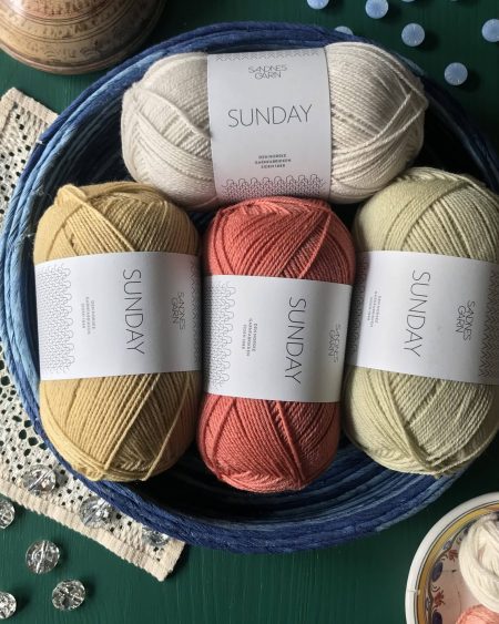 Fyra nystan Sandnes Garn Sunday