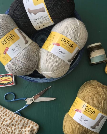 Fyra nystan Schachenmayr Regia Tweed garn