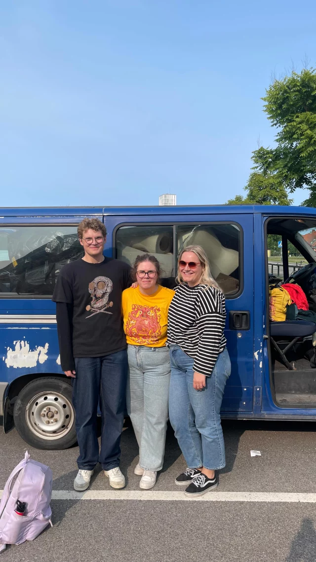 Näeeee men hörni vilken HELG!!! Såhär roligt får man nästan inte ha 😍😍🥳 Stort stort tack till alla människor vi fått äran att träffa i Malmö! Tack till alla fina kollegor som är så härliga att ställa ut tillsammans med. Tack till @foreningen_garn @stickgaris @notorious_knitter och ALLA otroliga volontärer! Tack till Felicia och Philip för att ni är guld att jobba med ❤️❤️❤️  Det här gör vi om va? 😍❤️😍🧶🧶🧶